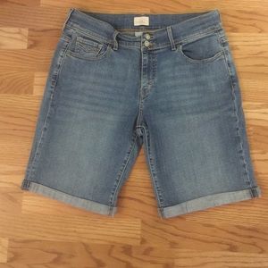 Levi 515 Bermuda Jean Shorts
