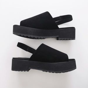 Forever 21 Chunky Black Platform Sandals