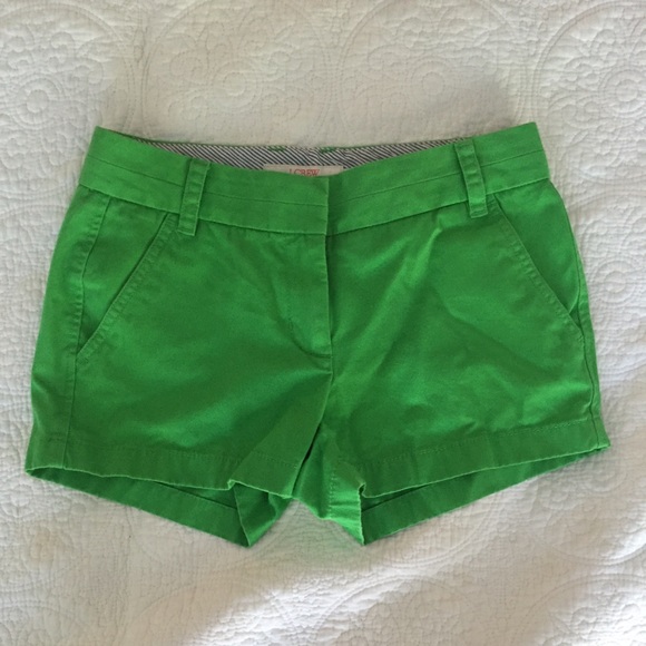 Kelly green jcrew chino shorts!
