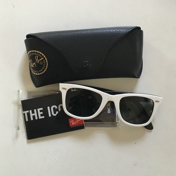 Classic white Wayfarer Ray-Ban's