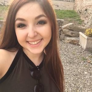 Meet your Posher, Lena