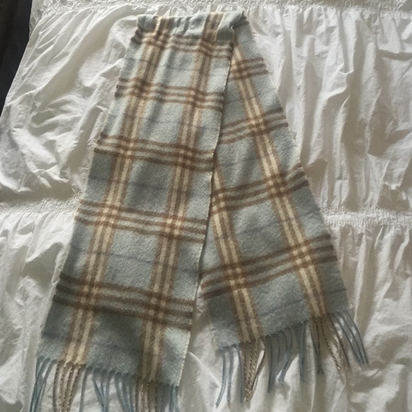 Authentic Burberry scarf (Cashmere)