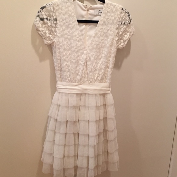 Badgley Mischka Dresses & Skirts - SOLD! !!HOST PICK!! Badgley mischka dress