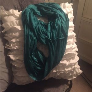 Beautiful green infinity scarf!