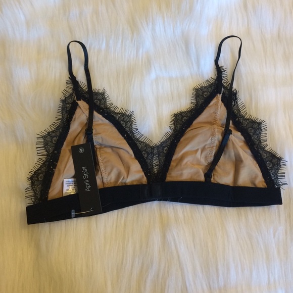 ✨LAST CHANCE✨Black lace bralette - Picture 2 of 2
