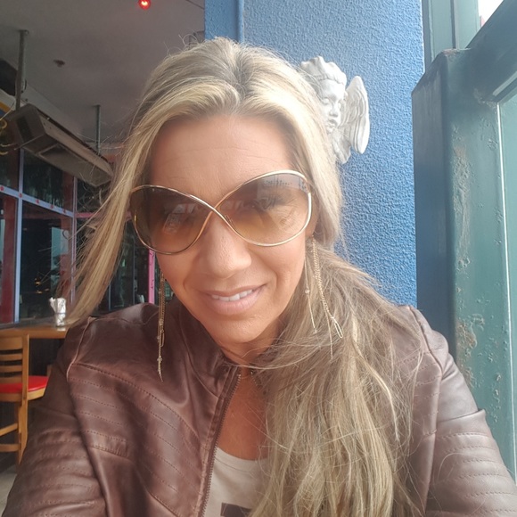 Meet your Posher, Denna - Picture 5 of 8