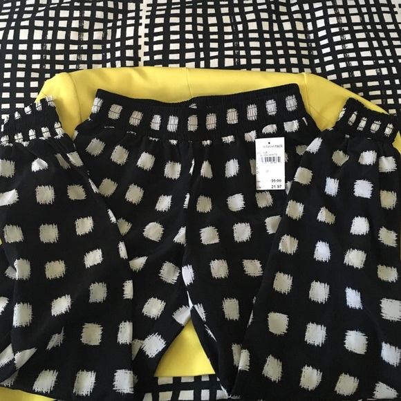 Black and white pants