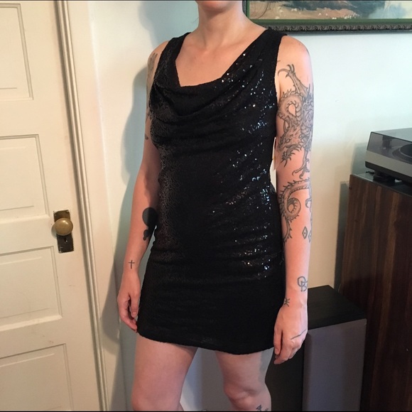 Michael Kors dress.🙄EVERYTHING MUST GO SALE🙄 - Picture 2 of 3