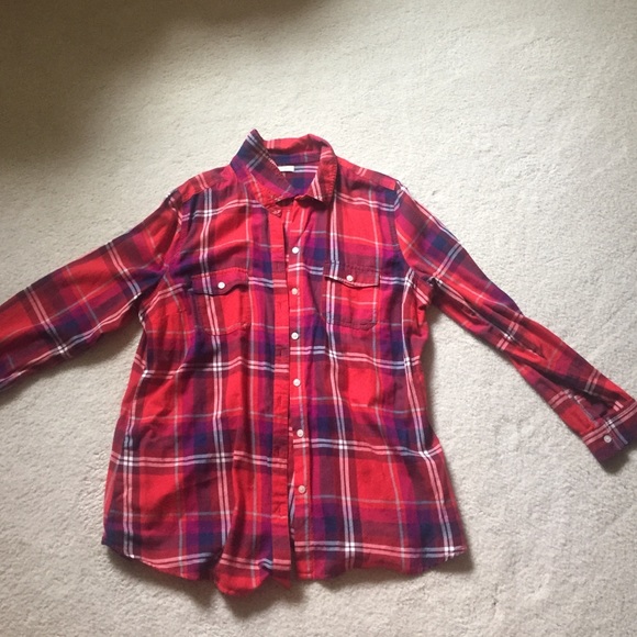 Old navy plaid button down shirt