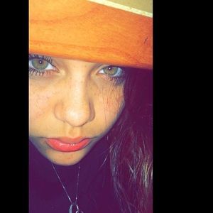 Meet your Posher, Precious