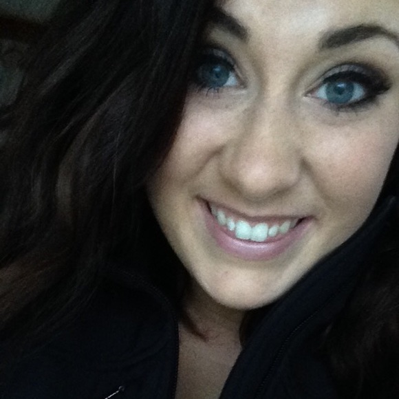 Meet your Posher, Lindsay - Picture 1 of 1