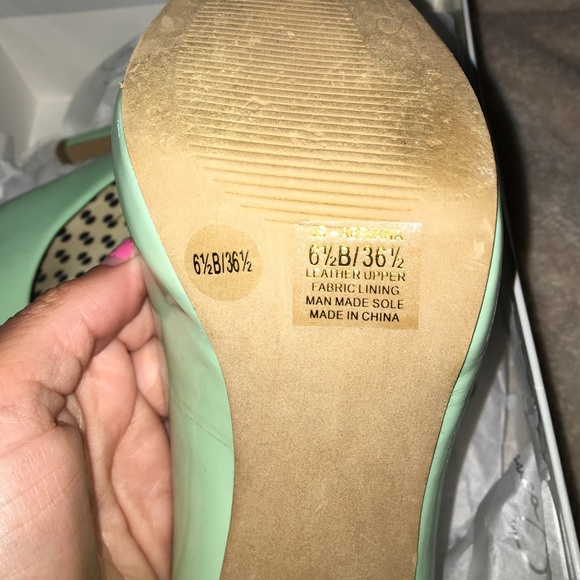 Jessica Simspon brand mint green "Abriana" heels - Picture 2 of 4