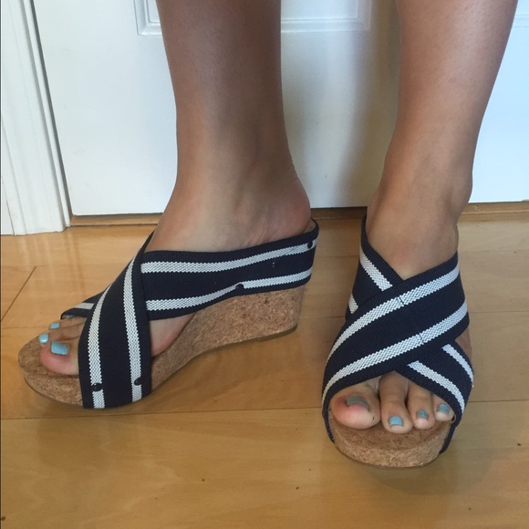 NEW Lucky Brand Blue and White Wedge Heels 🏖❤️
