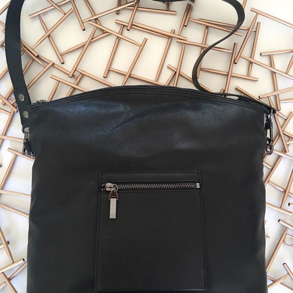 French Connection Women's Shoulder Bag