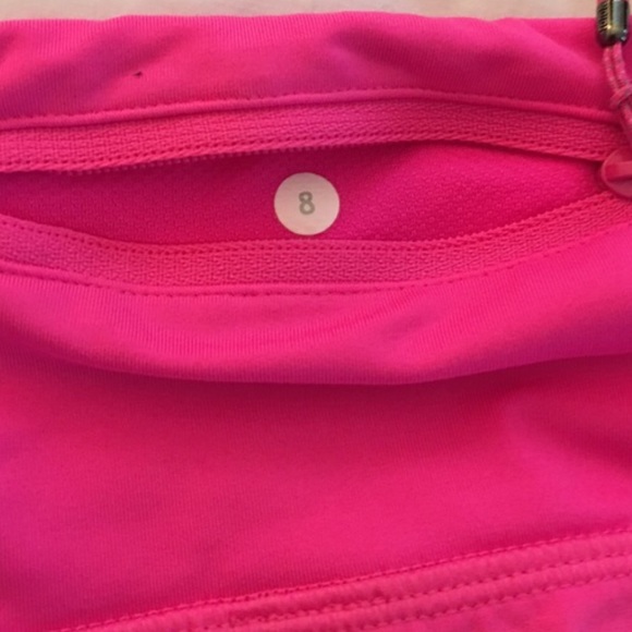 SOLD! 4-Way Stretch Run Times Short - Picture 4 of 4