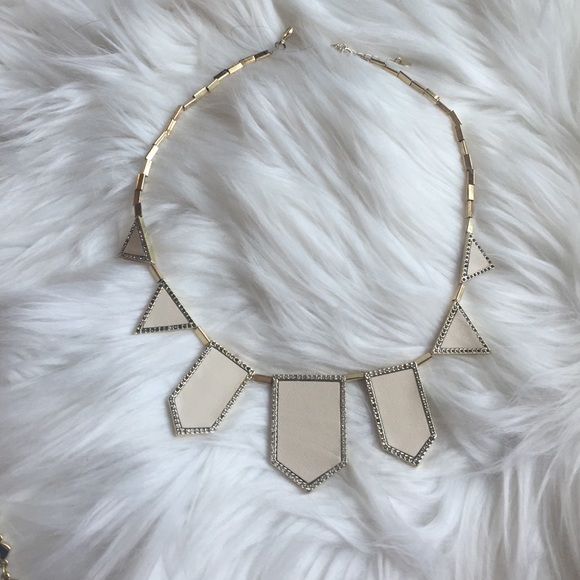 House of Harlow necklace - Picture 2 of 3