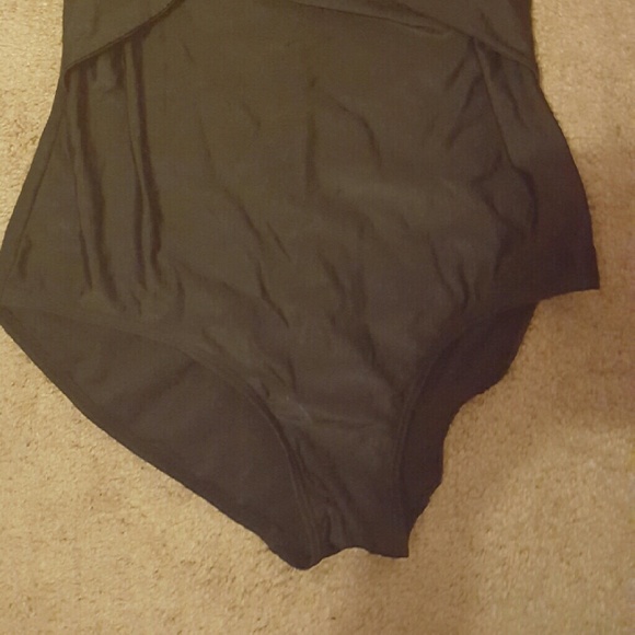 Bathing suit - Picture 2 of 2