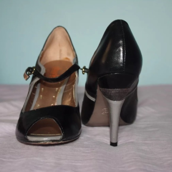 Peep toe grey high heeled shoes