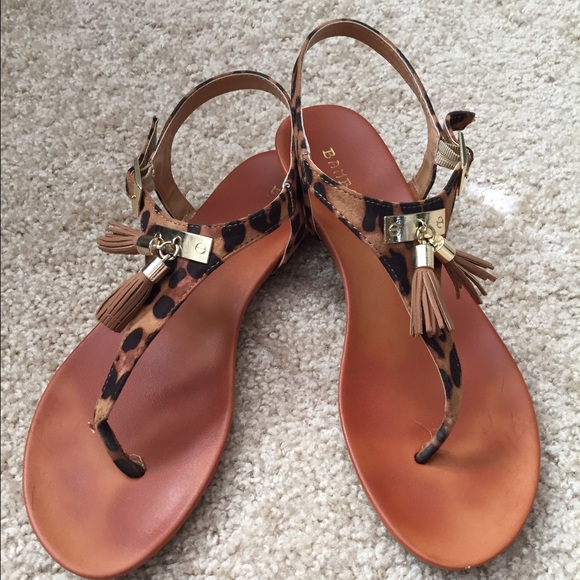 gold ankle strap heels closed toe