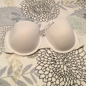 38C strapless bra