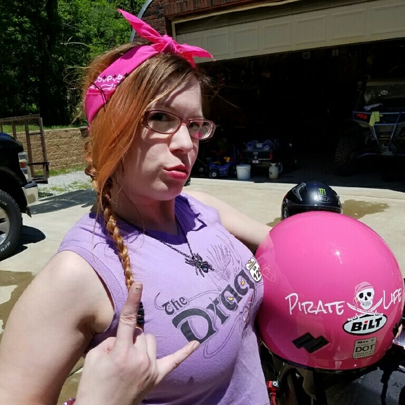 Meet your Posher, Andrea - Picture 2 of 4