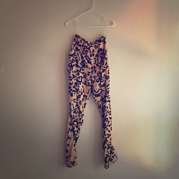 Nude pink leopard print high waisted pants