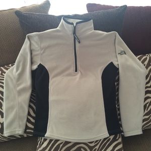 🚫SOLD🚫North Face Sweater