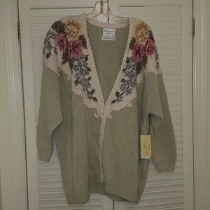 BNWT UNIQUE 3 PIECE ENSEMBLE