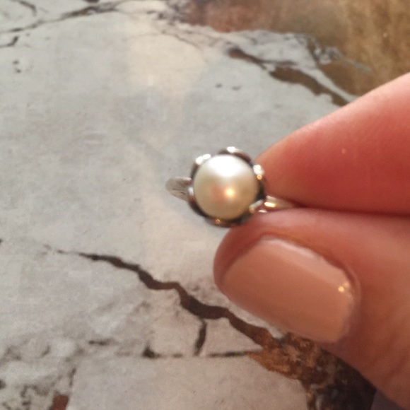 Pandora Cultured elegance Pearl ring