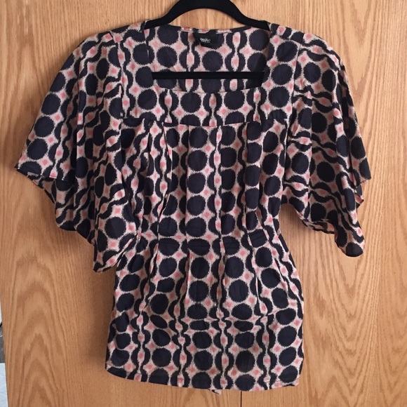 Ikat patterned blouse for spring and summer!