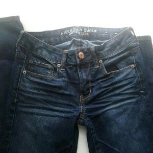 Dark wash Super stretch skinny jeans