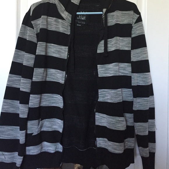 B&W Zip Up - Picture 1 of 2