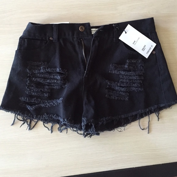 High waisted distressed black shorts forever 21