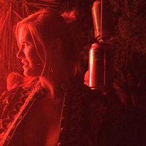 Meet your Posher, Hilary