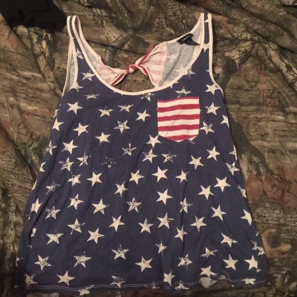 Rue 21 tank worn handful of times good condition