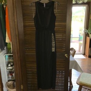 FLASH SALE: Black Maxi Dress