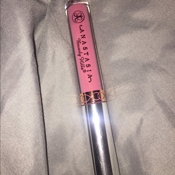 Anastasia liquid lipstick; Soft Lilac