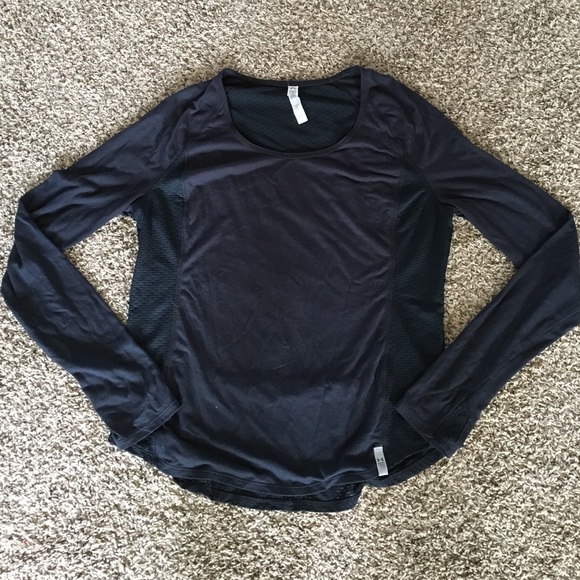 XL Under Amour Heat Gear Long Sleeve Running Shirt
