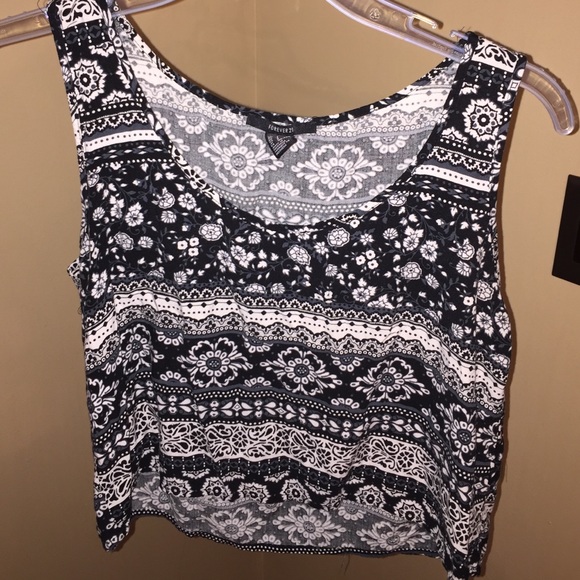 Tank crop top