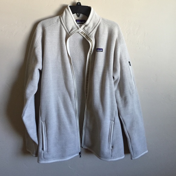 ⚡️ONE DAY SALE⚡️PATAGONIAN Women's Beige Jacket