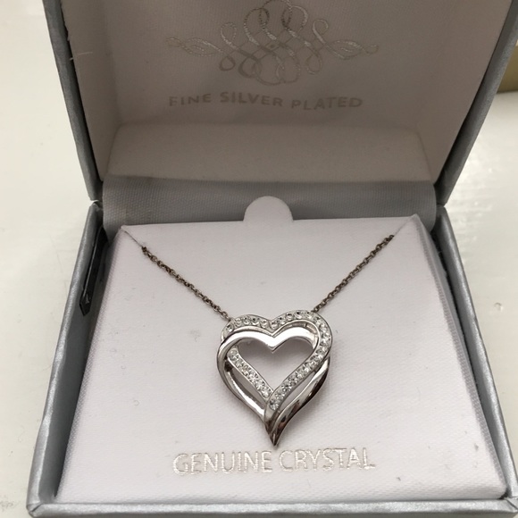 Gorgeous silver plated heart necklace