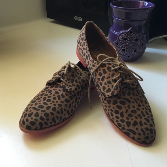 Leopard print casual "sneakers"