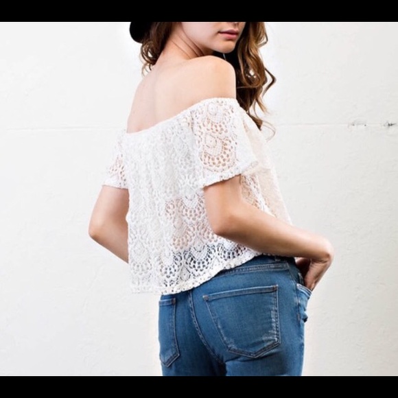 off-the-shoulder lace top - Picture 3 of 4