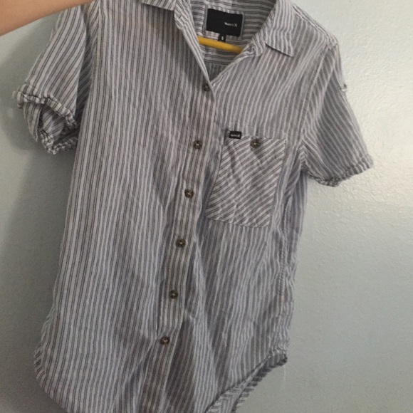 Hurley top