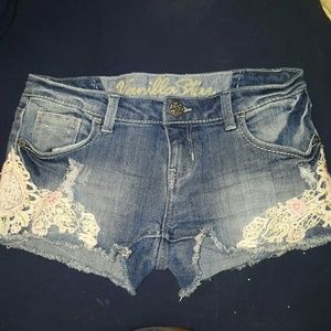 Denim shorts with floral lace designs!