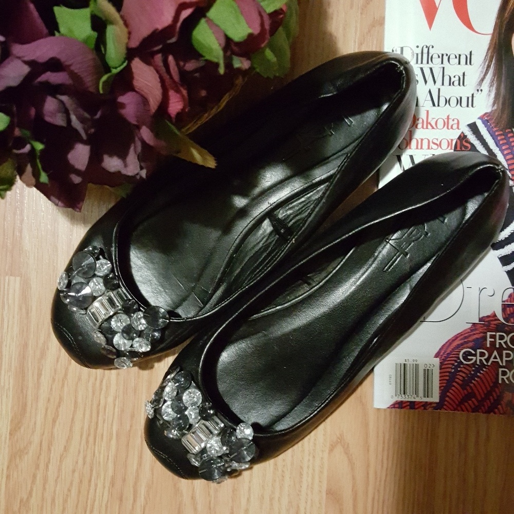 F24 DRESS FLATS WITH BLING