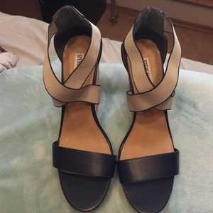 Size 10 Blue and Ivory Steve Madden Strappy wedges