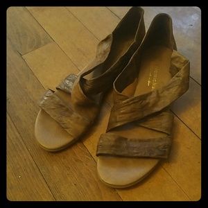 Eric Michael Netty sandal