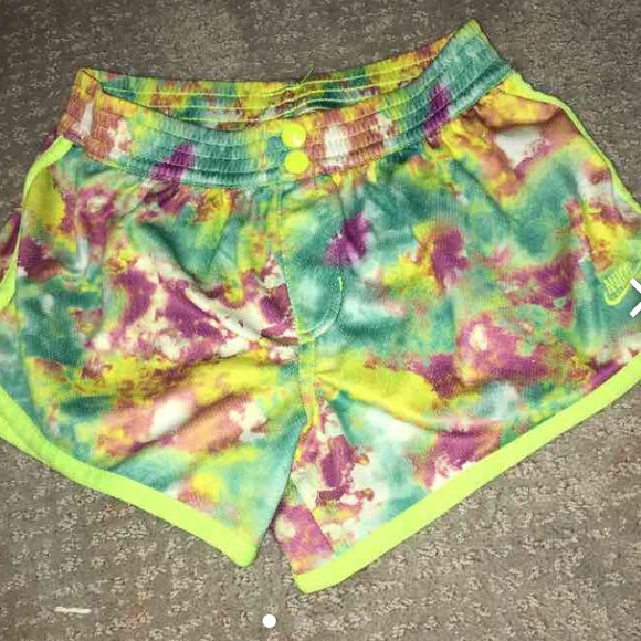 Tie die Nike shorts