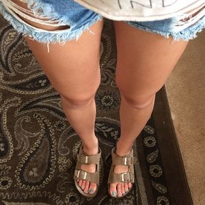 BIRKENSTOCKS // TAUPE